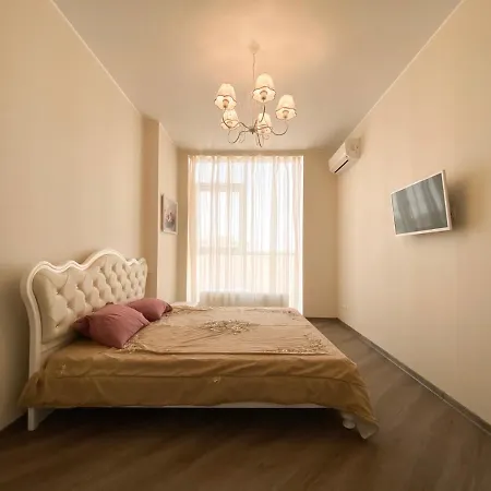 Апартаменти Lux Near The Sea Одеса