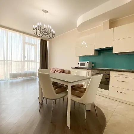 Апартаменти Lux Near The Sea